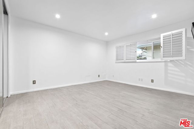1807 Camden Avenue, Los Angeles CA: https://media.crmls.org/mediaz/f2b3da78-8b9b-4b98-86c1-59321bf9962b.jpg