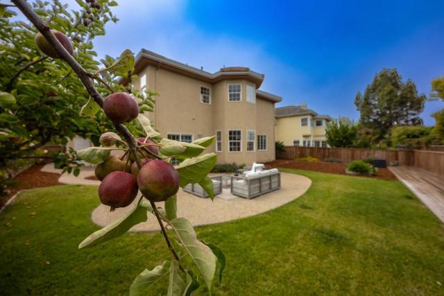 608 Silver Avenue, Half Moon Bay CA: https://media.crmls.org/mediaz/f2b3e877-1930-4cc0-a571-05bcb0e1d677.jpg
