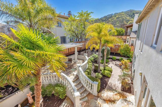 2645 Muirfield Way, Gilroy CA: https://media.crmls.org/mediaz/f2b4b7ae-8a28-4f95-808d-982ff697ef6e.jpg