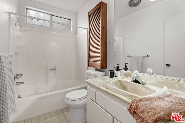 Image 10 of 15 For 5437 Corteen Place 212