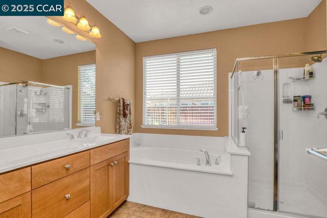 9956 Pyramid, Discovery Bay CA: https://media.crmls.org/mediaz/f2b57ef7-dace-4c90-9619-75520d629406.jpg