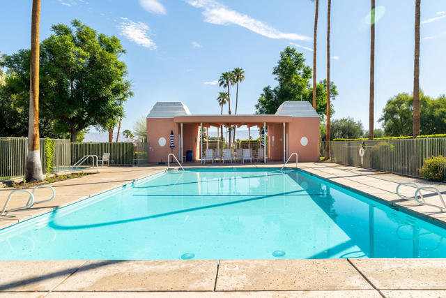 47212 Marrakesh Drive, Palm Desert CA: https://media.crmls.org/mediaz/f2b5bca6-1139-4303-ac5f-e6c75c4ee07c.jpg