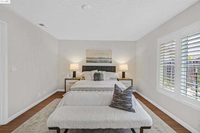 32212 Deborah Dr, Union City CA: https://media.crmls.org/mediaz/f2b6cab8-752d-49c7-9ea1-f932059d8a60.jpg