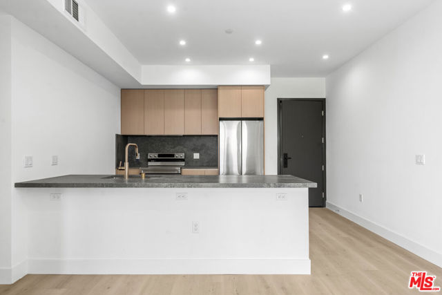 1808 Lincoln Boulevard, 505 photo 9