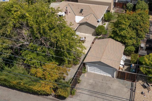 2175 Whyte Park Ave, Walnut Creek CA: https://media.crmls.org/mediaz/f2b7701a-1362-4355-a9a5-239ae6f71f83.jpg