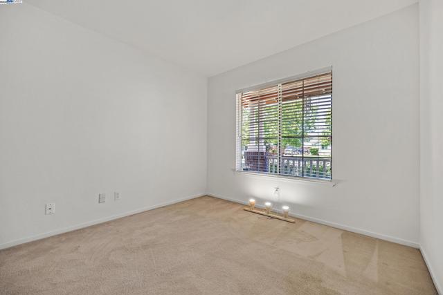 6997 Foxtail Dr, Livermore CA: https://media.crmls.org/mediaz/f2b85dc9-75f1-4b98-b5b9-22b35f1d0828.jpg