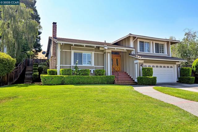 87 Molokai Ct, San Ramon CA: https://media.crmls.org/mediaz/f2b954bd-2010-4416-9959-4a177aa310ab.jpg