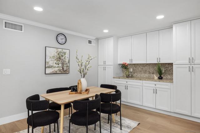 12866 SUMMERFIELD LN, Poway CA: https://media.crmls.org/mediaz/f2b9d8ac-19e9-44a4-b24a-be442877b032.jpg