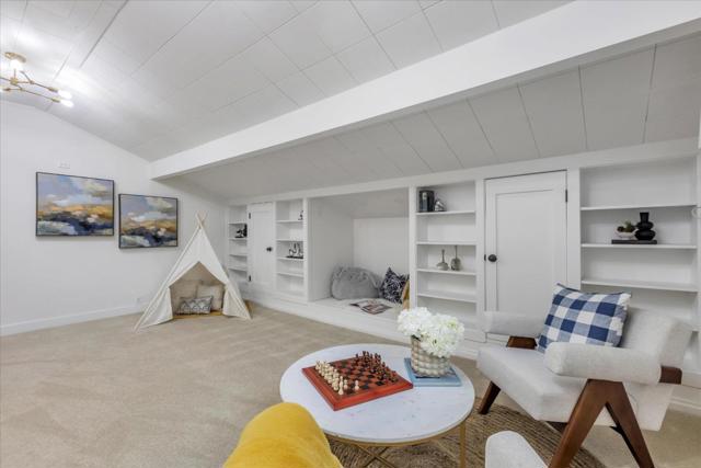 2845 Brittan Avenue, San Carlos CA: https://media.crmls.org/mediaz/f2ba9e8f-2fbe-45e3-a961-cd608303b291.jpg