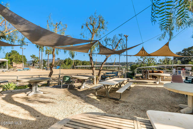 11270 Dominica Avenue, Lakeview Terrace CA: https://media.crmls.org/mediaz/f2babccd-527a-459c-bfde-3ca4e1f02884.jpg