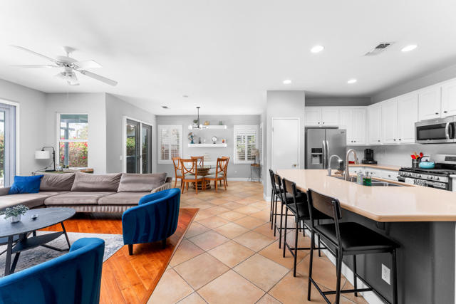 82626 Redford Way, Indio CA: https://media.crmls.org/mediaz/f2bac216-1a92-4de8-8290-4ca648b63c5d.jpg