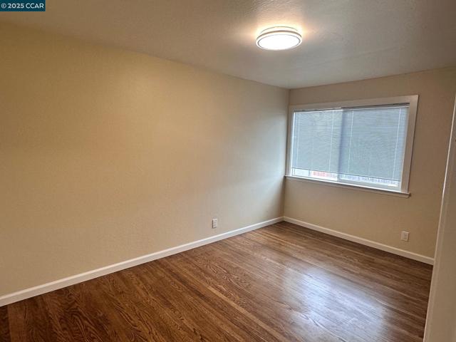4301 Taft Ave, Richmond CA: https://media.crmls.org/mediaz/f2bae7b2-94fc-4e5f-958c-f21c72a40500.jpg