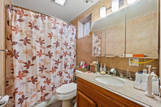 Image 11 of 29 For 561 Telegraph Road