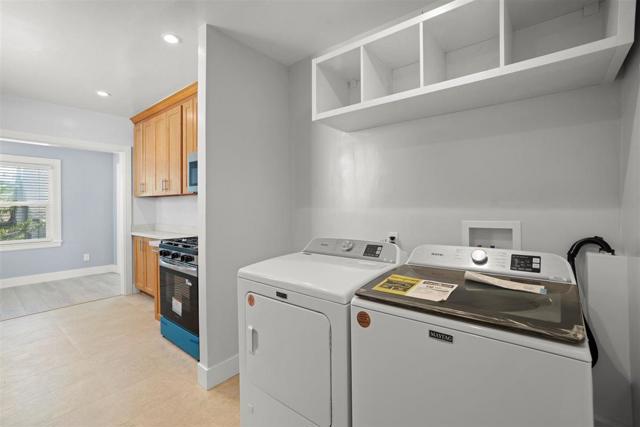 315 Grand Boulevard, San Mateo CA: https://media.crmls.org/mediaz/f2bb51cb-4c55-4e2c-80f7-bcf2b588bbdf.jpg