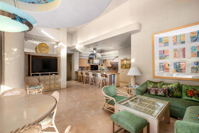 203 Kiva Drive, Palm Desert CA: https://media.crmls.org/mediaz/f2bb8d3b-bd64-40c0-9d7e-bd75cd0458e8.jpg
