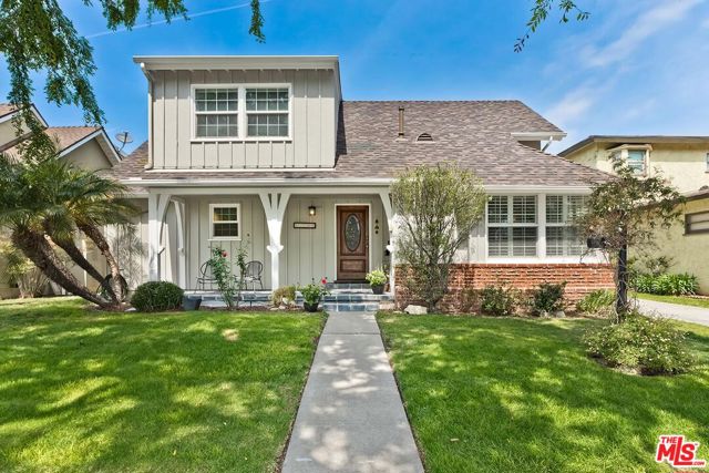 11205 Huntley Place, Culver City CA: https://media.crmls.org/mediaz/f2be7590-05ec-4f40-bf8b-7758ddb10df1.jpg