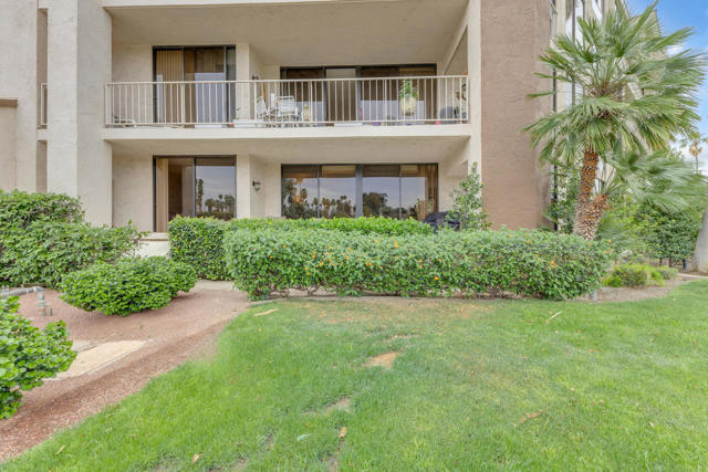 910 Island Drive #112, Rancho Mirage, CA 92270