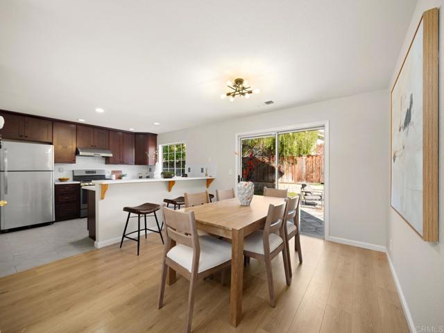 Detail Gallery Image 6 of 16 For 38751 Litchfield Cir, Fremont,  CA 94536 - 3 Beds | 2/1 Baths