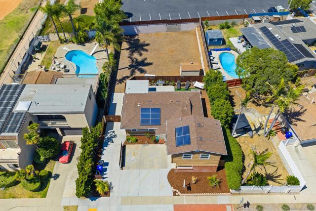 3380 Moraga Court, San Diego CA: https://media.crmls.org/mediaz/f2c02aea-7eee-469d-b536-d111b37cca7b.jpg