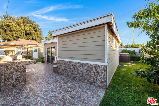 3 Bed Home for Sale in Burbank, California