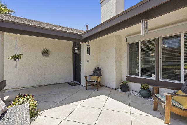 3151 W Hemlock Street, Oxnard CA: https://media.crmls.org/mediaz/f2c262e1-9d38-4553-8df8-14e40f57a140.jpg