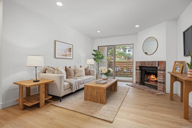 Front Image Thumbnail for CRNDP2600945