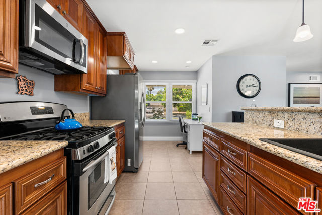 22928 Vose Street, West Hills CA: https://media.crmls.org/mediaz/f2c2a3a6-7a42-4116-84ed-1dd970142f33.jpg