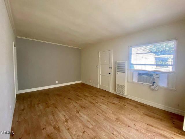 1420 E Wilson Avenue, Glendale CA: https://media.crmls.org/mediaz/f2c34d9f-0626-4e45-b3a5-f911fe07a71e.jpg
