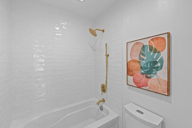4315 Vantage Lane, Palm Springs CA: https://media.crmls.org/mediaz/f2c37f9d-d2de-4606-b6cc-81dd4944e60c.jpg