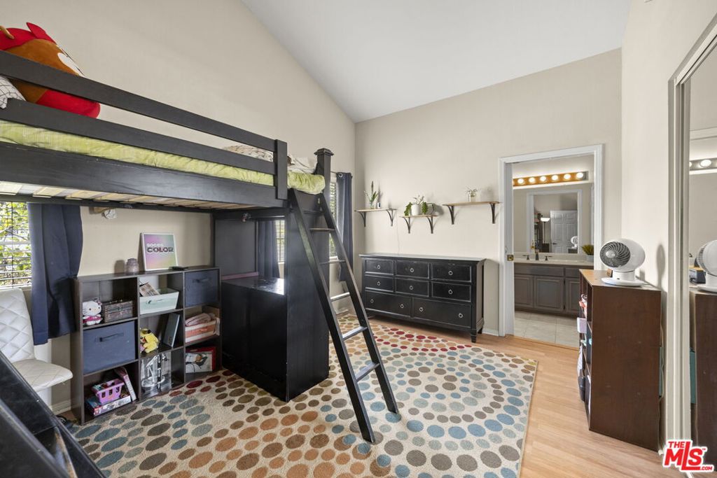 F2C47555 64D5 4122 B04A 0Bc06F770C20 18987 Gault Street, Reseda, Ca 91335 &Lt;Span Style='BackgroundColor:transparent;Padding:0Px;'&Gt; &Lt;Small&Gt; &Lt;I&Gt; &Lt;/I&Gt; &Lt;/Small&Gt;&Lt;/Span&Gt;