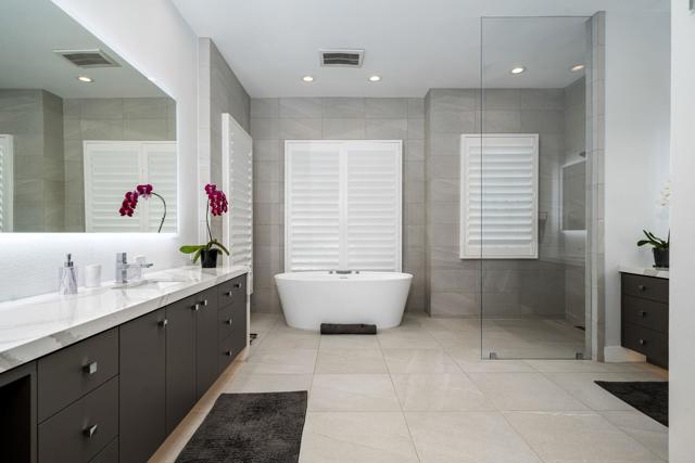 770 Deer Haven Circle, Palm Desert CA: https://media.crmls.org/mediaz/f2c49bfe-b1e9-40d2-881f-5be8f95b222d.jpg