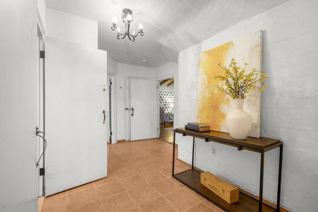 3691 Laguna Avenue, Palo Alto CA: https://media.crmls.org/mediaz/f2c4b3de-ab6d-4ea6-b879-f8f55a096fd4.jpg