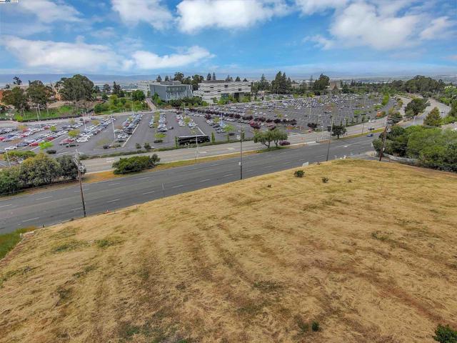 0 Hayward Blvd, Hayward CA: https://media.crmls.org/mediaz/f2c70081-28c4-426f-8f56-d6e1e3278684.jpg