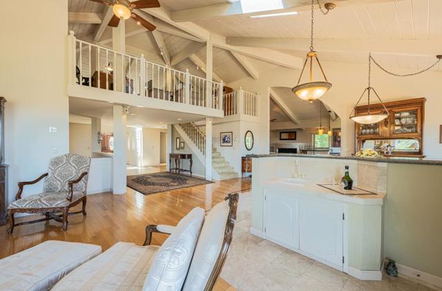 15847 Pleasant Valley Lane, Salinas CA: https://media.crmls.org/mediaz/f2c8595a-5d38-43d3-8735-9cfdbbd9c9db.jpg