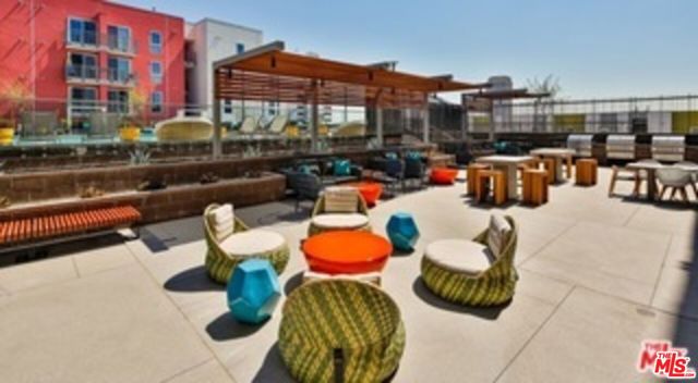555 Spring Street, Los Angeles CA: https://media.crmls.org/mediaz/f2c8924b-60a3-4500-b665-41465627ea82.jpg