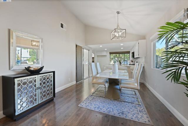33177 Quail Drive, Union City CA: https://media.crmls.org/mediaz/f2c99567-29be-4e8e-b2b0-4b055e75fdc2.jpg