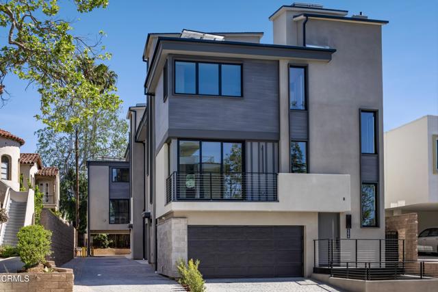 Detail Gallery Image 2 of 31 For 508 1/2 N Sycamore Ave, Los Angeles,  CA 90036 - 2 Beds | 2/1 Baths