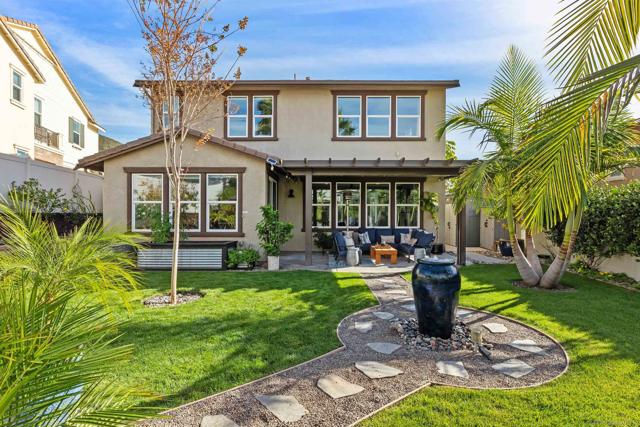 238 Ventasso Way, Fallbrook CA: https://media.crmls.org/mediaz/f2ca1a18-5567-471e-a4ba-78dbd92b7814.jpg