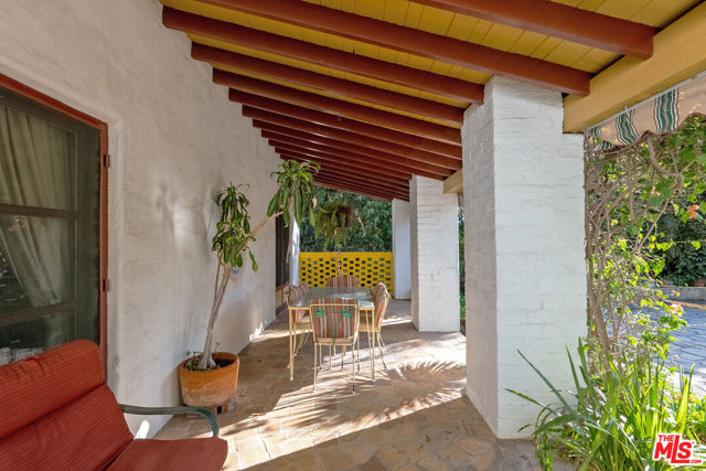 Drew Fenton | 334 N Carmelina Avenue Los Angeles CA | MLS: 7014320