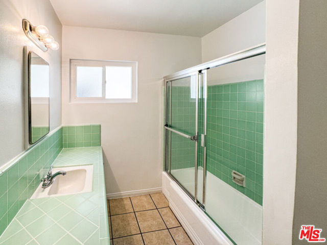 14222 Sylvan Street, Van Nuys CA: https://media.crmls.org/mediaz/f2cae15c-cffc-4f62-9404-74aa0b97cb2e.jpg