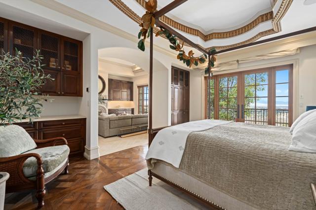 28 Grande View Court, Rancho Mirage CA: https://media.crmls.org/mediaz/f2cb0ecc-7a91-4e28-acc5-ffacfcd708e3.jpg