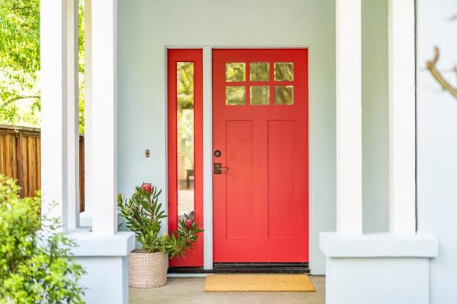 840 Seacliff Drive, Aptos CA: https://media.crmls.org/mediaz/f2cb1990-25a4-45f4-ba84-bf48787d0631.jpg