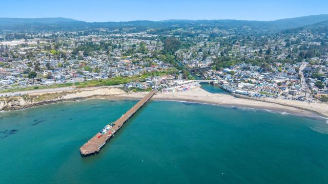 1760 48th Avenue, Capitola CA: https://media.crmls.org/mediaz/f2cb257e-3d21-418e-9ece-bdf0e2276a5f.jpg