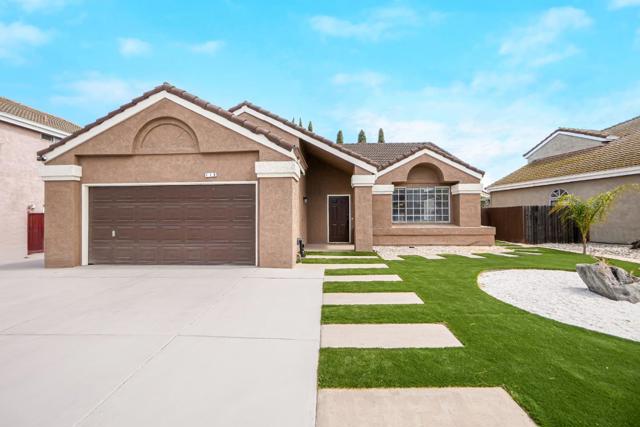 118 Edmeades Court, Oakley CA: https://media.crmls.org/mediaz/f2cb4f21-c77f-4ff0-b7a2-b87a1eca2472.jpg
