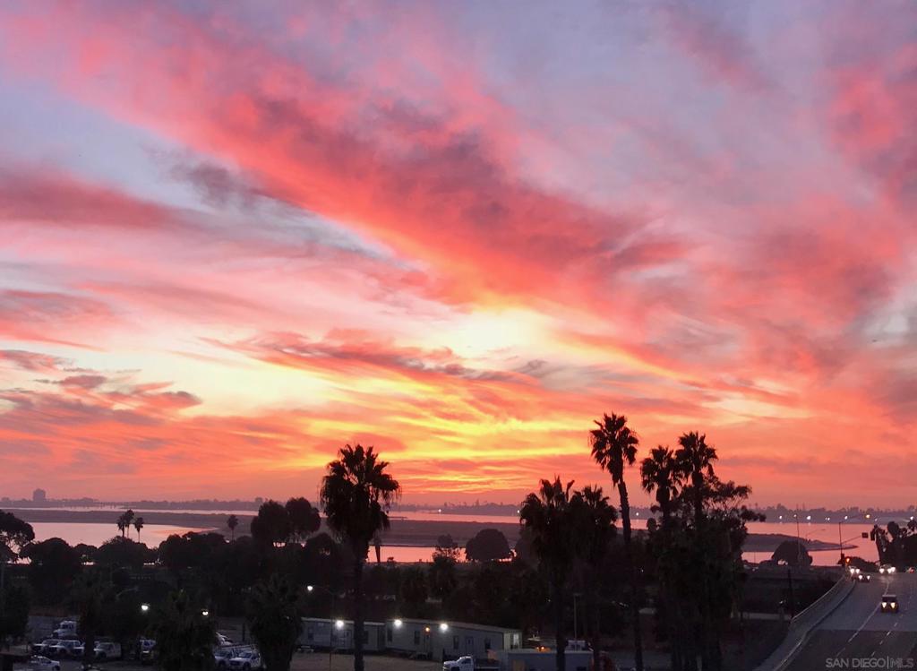 2540 Clairemont Dr - photo 12