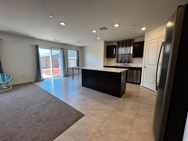 248 Grand Canyon Court, Merced CA: https://media.crmls.org/mediaz/f2cbd781-3eab-4473-be27-2f8069f3f657.jpg