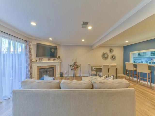 719 Gettysburg Way, Gilroy CA: https://media.crmls.org/mediaz/f2cc54bb-6132-4673-b73f-47d312de797d.jpg