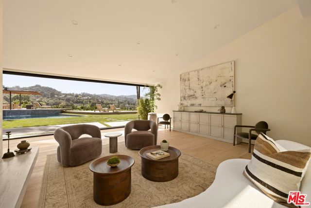 Image 3 of 21 For 3565 Crownridge Drive