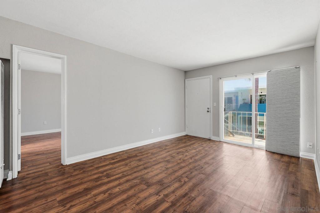 4747 Hamilton - photo 8