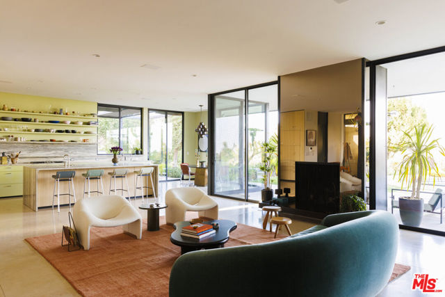 3306 Deronda Drive, Los Angeles CA: https://media.crmls.org/mediaz/f2cd3f1f-71f5-469f-8e9b-7b1f461062a5.jpg